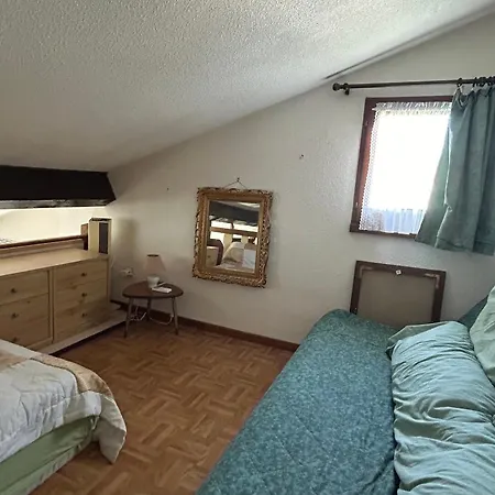 Holiday home Pavillon Avec Mezzanine, Piscine Et Commodites A Proximite - - Fr-1-732-73 *