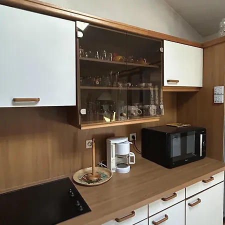 Holiday home Pavillon Avec Mezzanine, Piscine Et Commodites A Proximite - - Fr-1-732-73