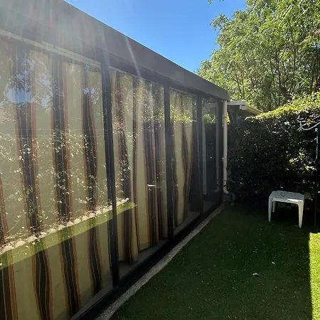 Holiday home Pavillon Avec Mezzanine, Piscine Et Commodites A Proximite - - Fr-1-732-73 *